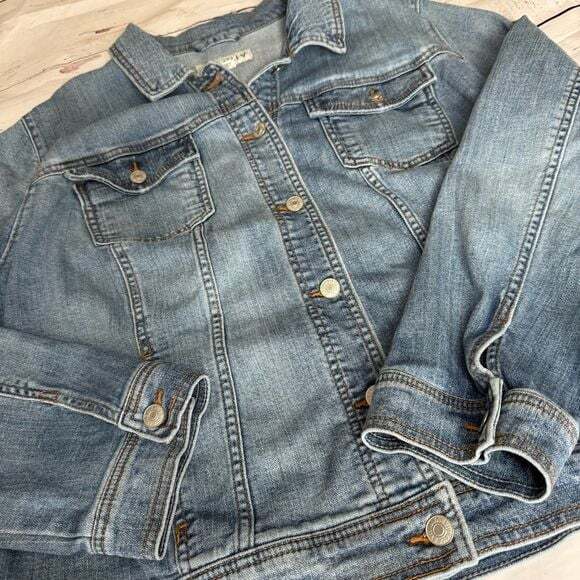 Ava & Viv Plus Size 2X Classic Denim Jacket - Picture 2 of 7